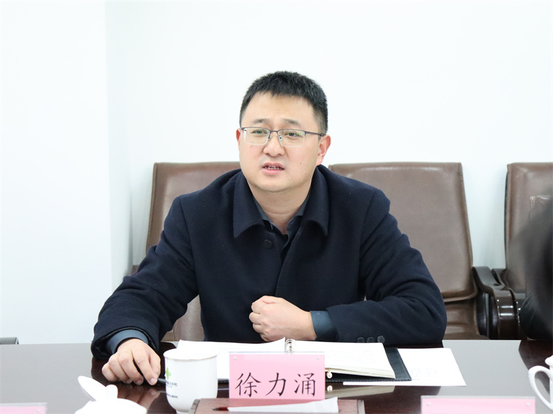 楊武秀會見萬源市委常委、副市長徐力涌一行
